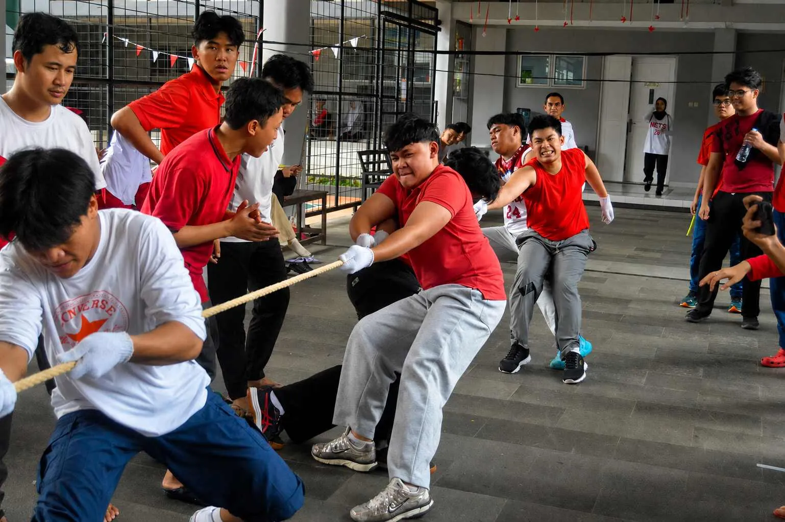 Gelorakan Merah Putih, Kobarkan Semangat, Satukan Indonesia: Semarak HUT ke-81 RI di SMA Insan Rabbany