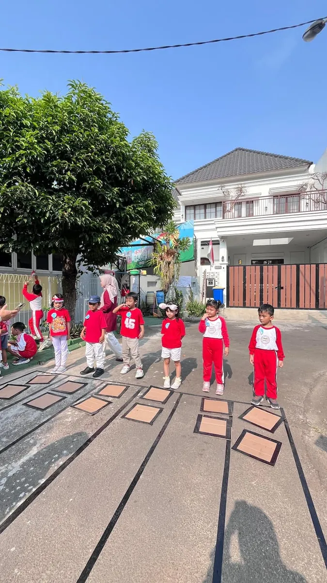 Semarak HUT ke-81 RI di KB-TK Islam Raudhah BSD foto 4